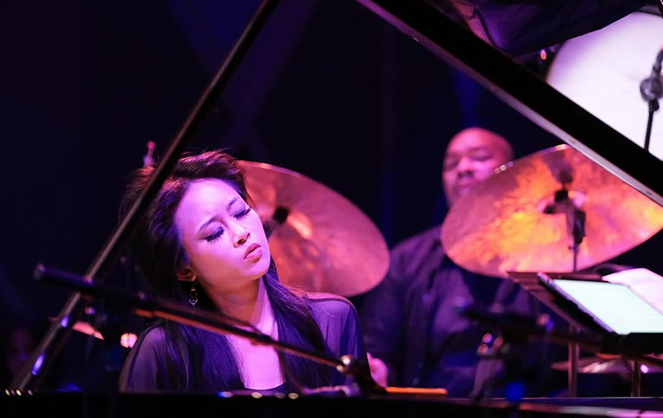 connie han
